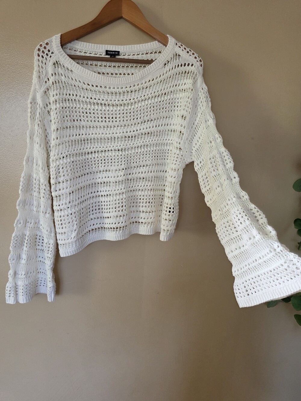 Torrid Boho Beachy White OpenKnit Crochet Sweater Top 0 Cotton Blend Bell Sleeve